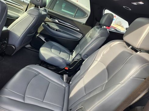 Used 2023 Buick Enclave Essence w/ Experience Buick Package image 7
