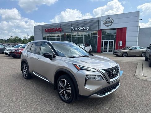 Used 2021 Nissan Rogue Platinum AWD/4WD image 1