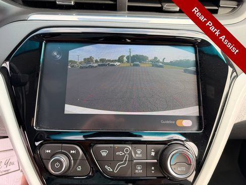 Used 2020 Chevrolet Bolt LT FWD image 28