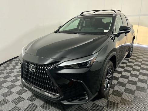 Used 2025 Lexus NX 250 FWD w/ Accessory Package (2T) image 7