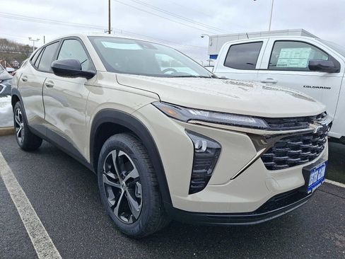 New 2026 Chevrolet Trax RS w/ Sunroof Package image 1