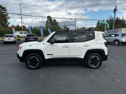 Used 2015 Jeep Renegade Trailhawk w/ Premium Group AWD/4WD image 4