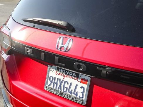 Used 2023 Honda Pilot EX-L image 9