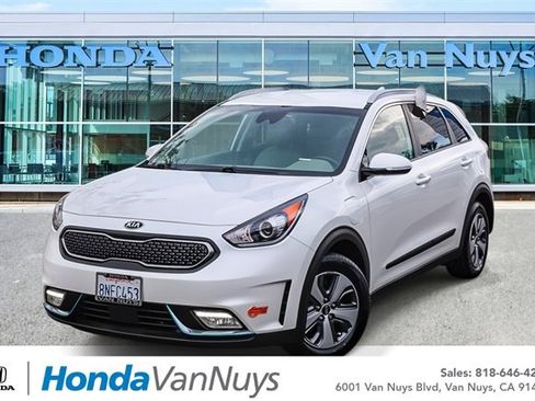 Used 2019 Kia Niro EX image 1