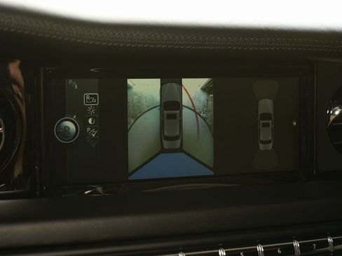 Used 2013 Rolls-Royce Phantom Sedan image 16