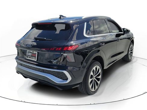 New 2026 Audi Q3 quattro 2.0T image 4