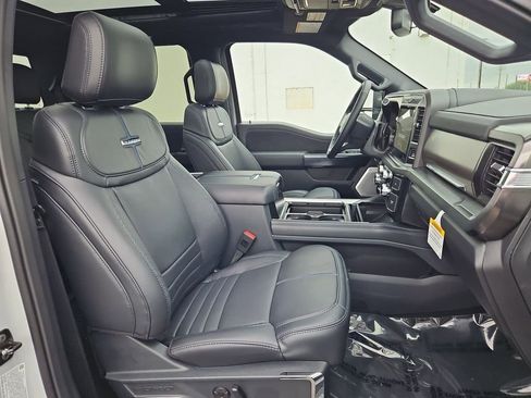 New 2026 Ford F250 Platinum w/ Tremor Off-Road Package image 32