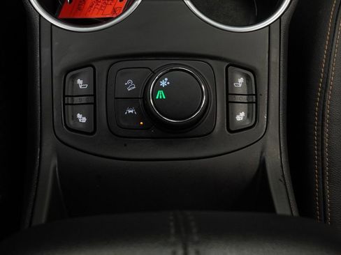 Used 2021 GMC Terrain SLT w/ Elevation Edition image 35