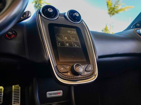 Used 2018 McLaren 570S Spider image 72