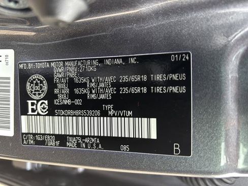 Used 2024 Toyota Highlander Limited image 21