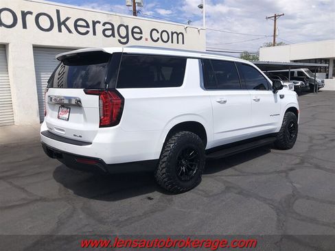 Used 2022 GMC Yukon XL SLE w/ Gmc Pro Safety Plus Package RWD image 8