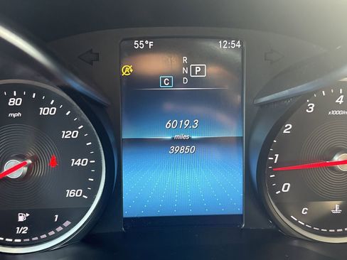 Used 2022 Mercedes-Benz GLC 300 image 6