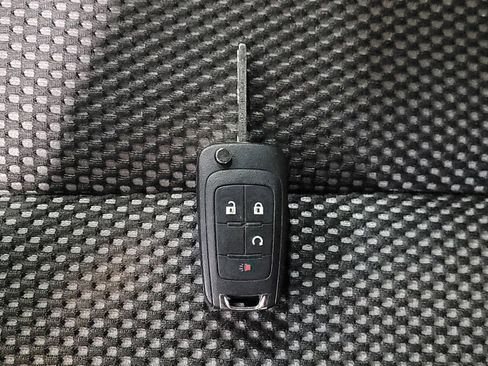 Used 2017 Chevrolet Equinox LT w/ Convenience Package image 32