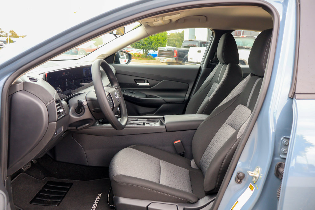 New 2027 Nissan Sentra SV FWD image 7