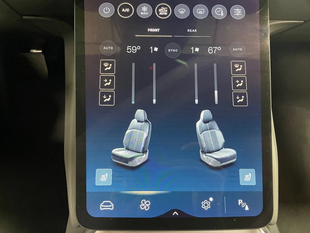 Used 2024 Lucid Air Pure RWD image 37