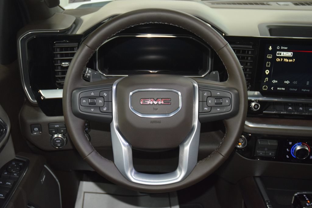 Used 2026 GMC Sierra 1500 SLT w/ SLT Premium Package AWD/4WD image 39