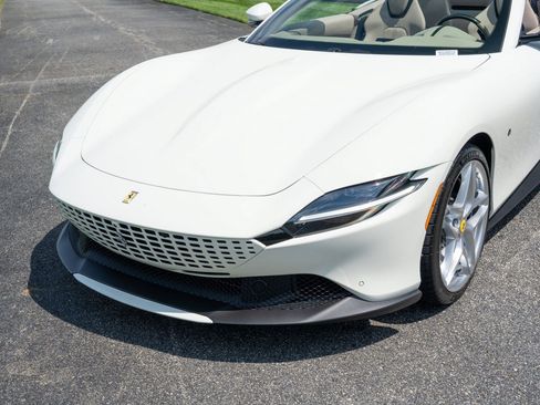 Used 2024 Ferrari Roma Spider RWD image 26