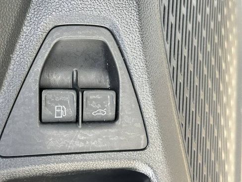 Used 2023 Volkswagen Jetta SE FWD image 28