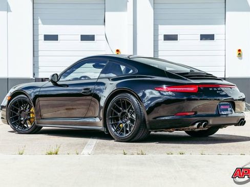 Used 2013 Porsche 911 Carrera 4S image 4
