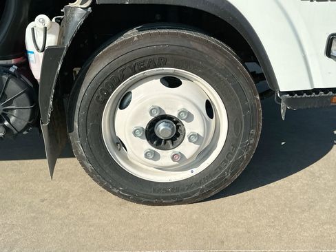 New 2024 Chevrolet Low Cab Forward image 6