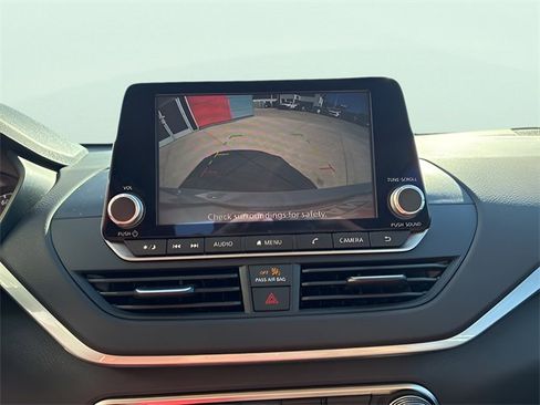 Used 2025 Nissan Altima 2.5 S image 26