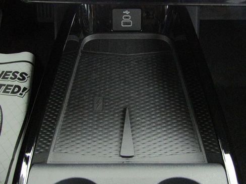 Used 2025 Ford Mustang Mach-E Premium AWD/4WD image 29