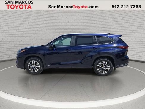 New 2026 Toyota Highlander XLE AWD/4WD image 8