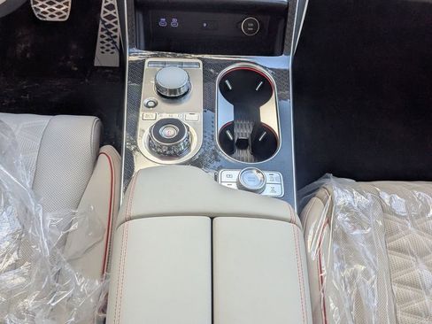 New 2025 Genesis GV80 3.5T e-SC AWD/4WD image 19