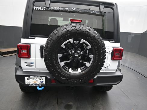 Used 2024 Jeep Wrangler Unlimited Rubicon 4xe image 14