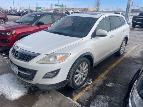 Used 2010 MAZDA CX-9 Grand Touring w/ Moonroof & Bose Audio Pkg image 3