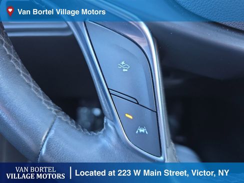 Used 2021 Cadillac XT5 Luxury w/ LPO, Floor Liner Package image 17