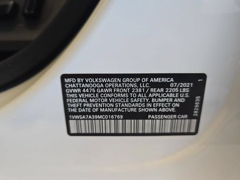 Used 2021 Volkswagen Passat 2.0T SE FWD image 36
