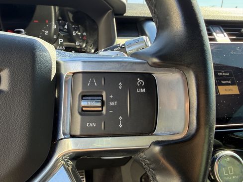 Used 2021 Land Rover Discovery S R-Dynamic image 19