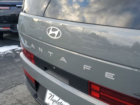 Used 2024 Hyundai Santa Fe SE image 8