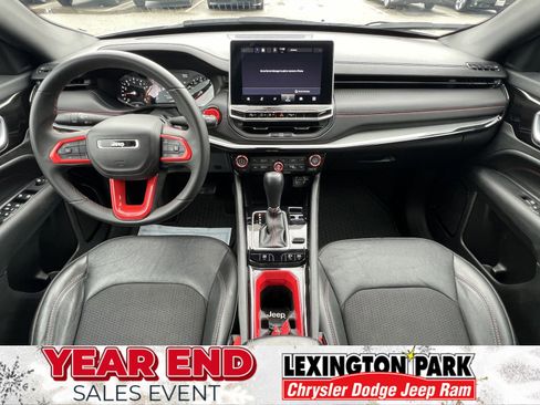 Used 2023 Jeep Compass Trailhawk image 20
