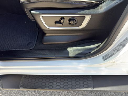 Used 2023 RAM 1500 Laramie AWD/4WD image 15