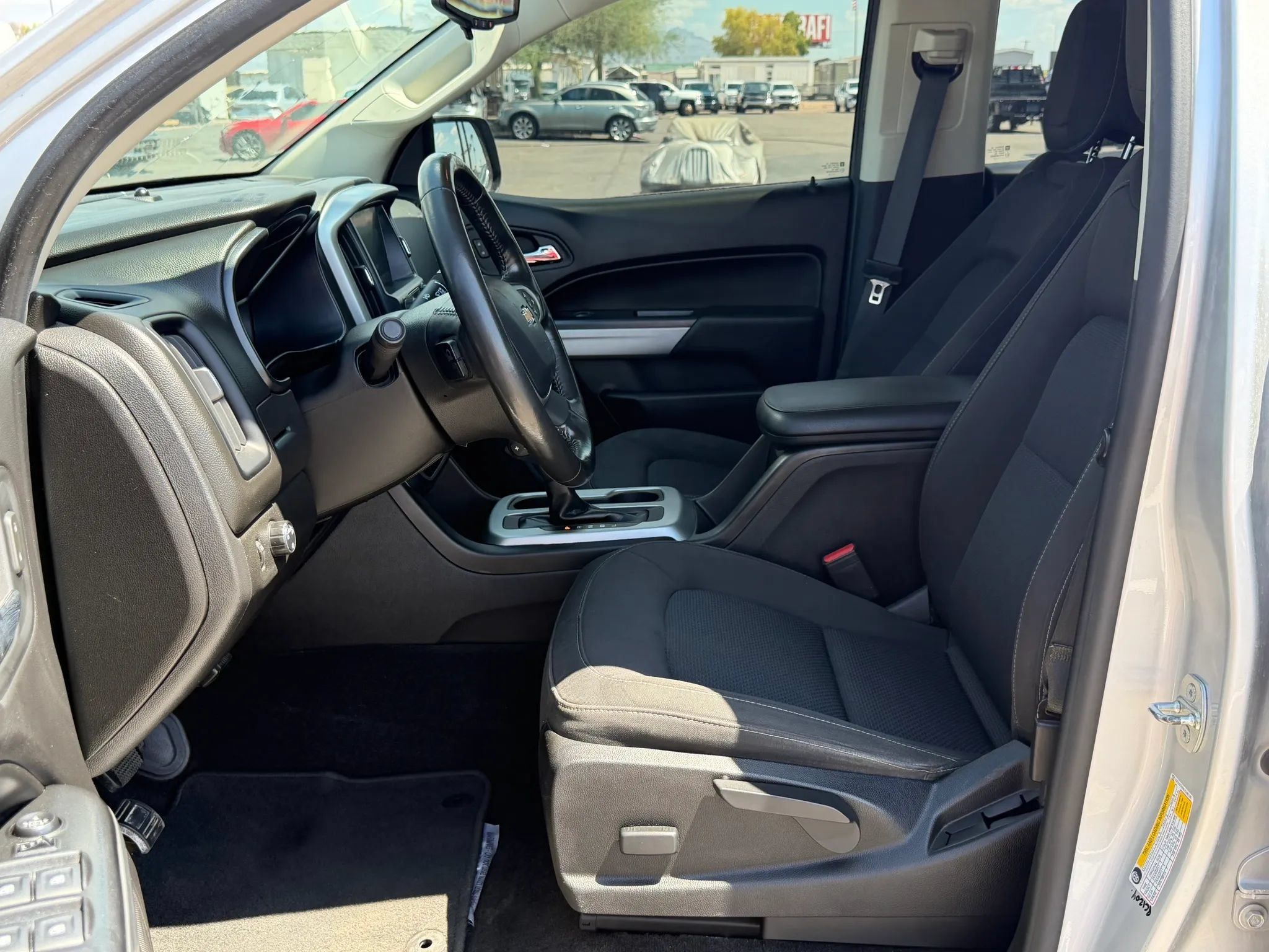 Used 2018 Chevrolet Colorado LT RWD image 13