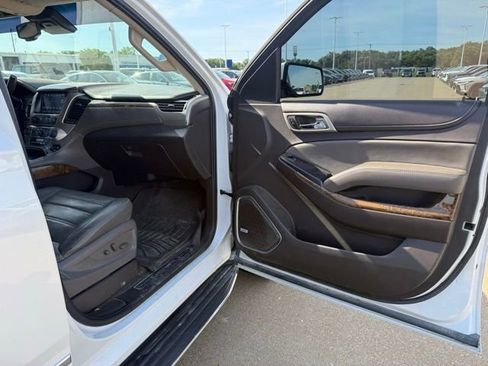 Used 2016 GMC Yukon Denali w/ Open Road Package AWD/4WD image 23
