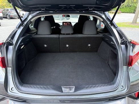 Used 2021 Toyota C-HR LE image 36