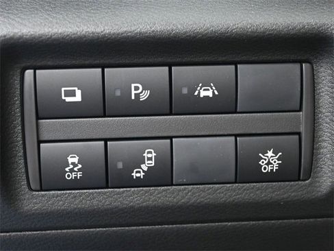 Used 2025 Nissan Kicks Play S image 16