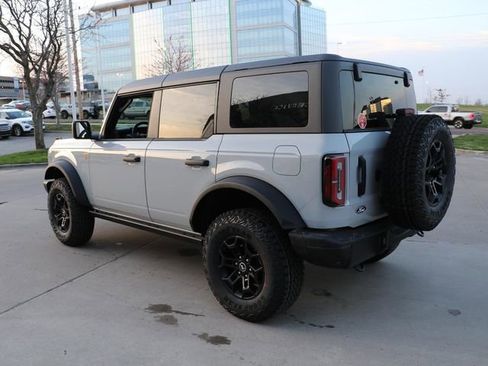 New 2026 Ford Bronco Badlands image 4