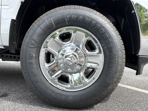 New 2026 RAM 2500 Tradesman AWD/4WD image 13