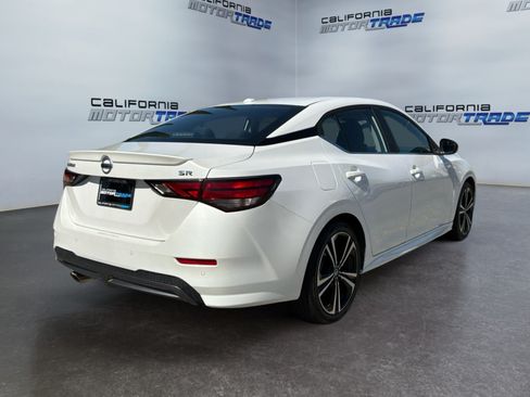 Used 2023 Nissan Sentra SR w/ Electronics Package FWD image 5