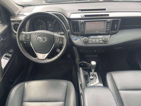Used 2017 Toyota RAV4 Limited w/ Carpet Mat Package AWD/4WD image 15