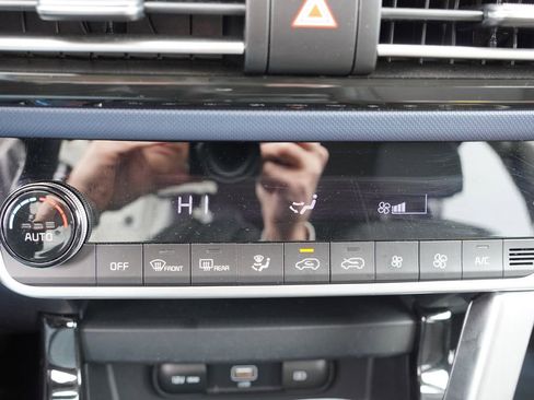 Certified 2023 Kia Seltos S w/ Navigation Package image 24