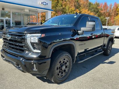 Used 2024 Chevrolet Silverado 2500 LT w/ Midnight Edition