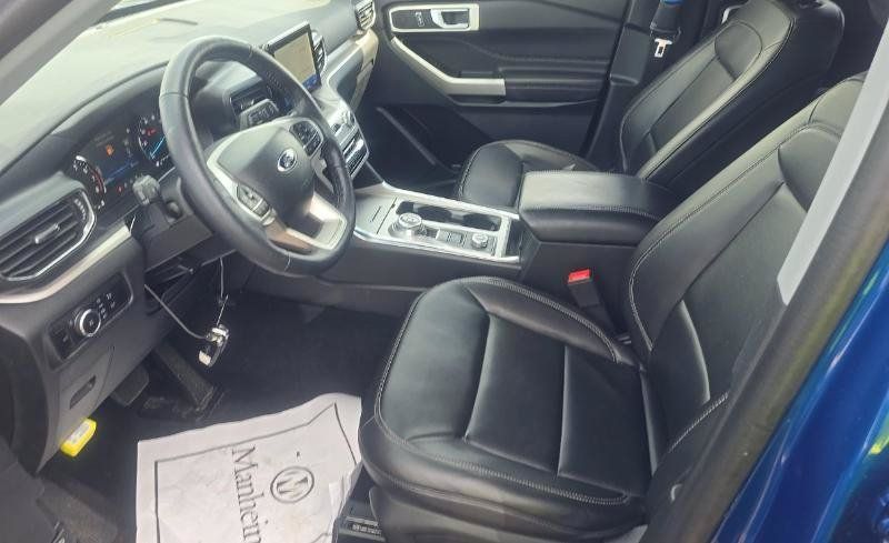 Used 2023 Ford Explorer XLT w/ Equipment Group 202A AWD/4WD image 7