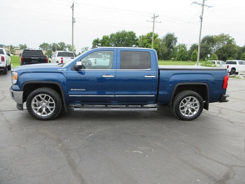 Used 2015 GMC Sierra 1500 SLT w/ SLT Crew Cab Value Package AWD/4WD image 10
