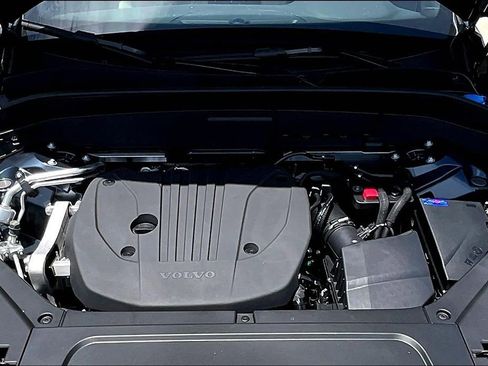 New 2026 Volvo XC90 B5 Core w/ Protection Package Premier image 23