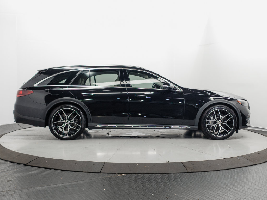 Used 2025 Mercedes-Benz E 450 4MATIC All-Terrain Wagon w/ Driver Assistance Package image 35